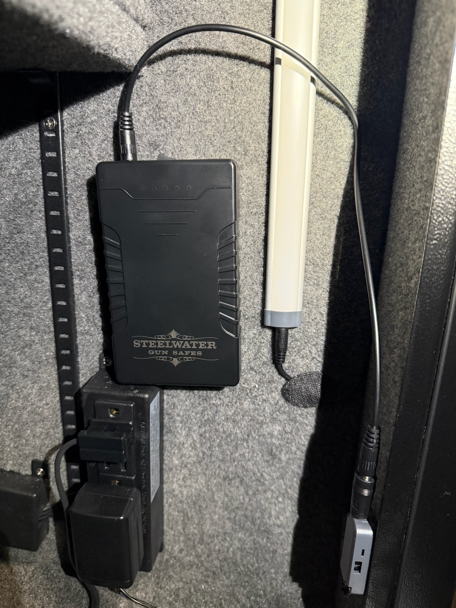 Rechargeable Battery Pack for Safe Lights